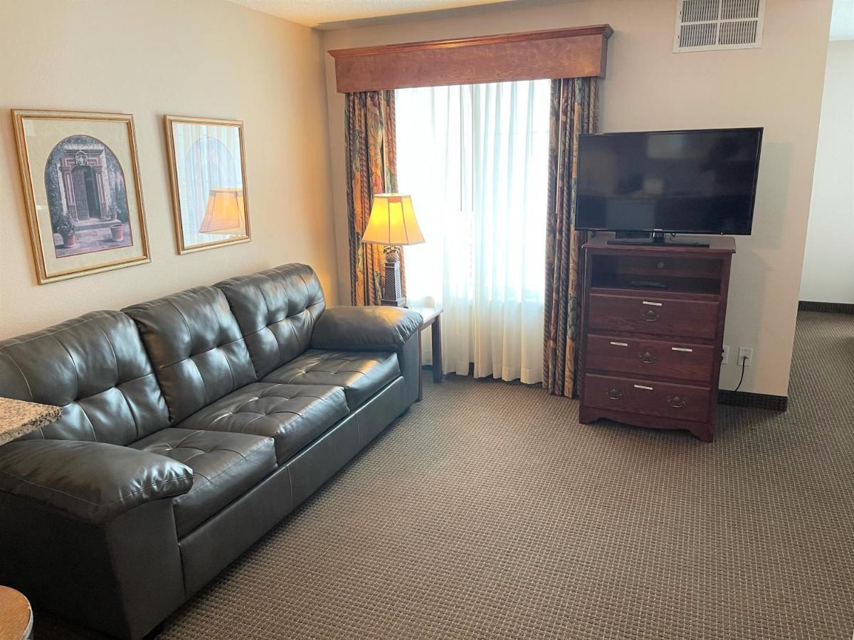 River Hills Hotel- Mankato Kültér fotó